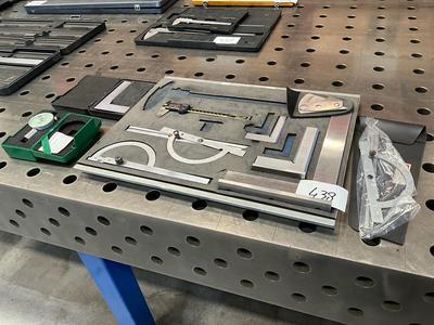 Imagen general de Various measuring tools
