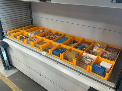 Imagen general de various fastening material