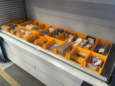 Imagen general de various fastening material
