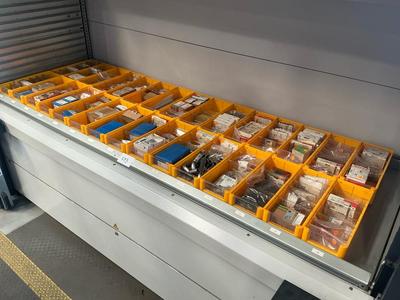 Imagen general de various fastening material