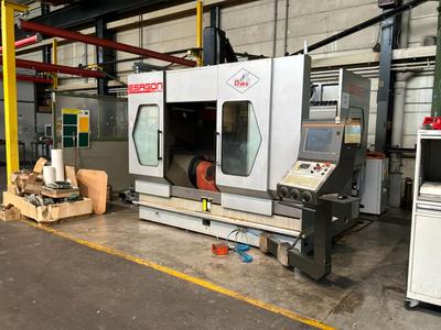 Immagine panoramica di 2005 Centro di lavoro CNC a 5 assi OMV Esagon