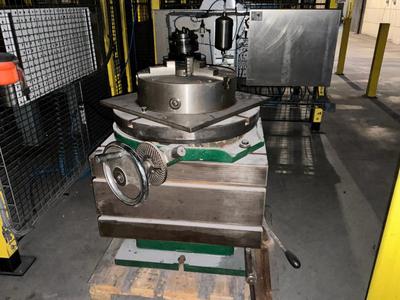 Overview picture of Round positioning table with chuck