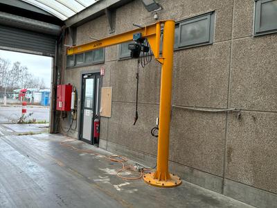 Overzichtsfoto van Olsen Kolom zwenk kolomkraan