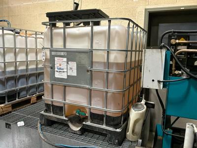 Immagine panoramica di 2023 Guscio S2 MX 32 Lubrificante in contenitore chiuso