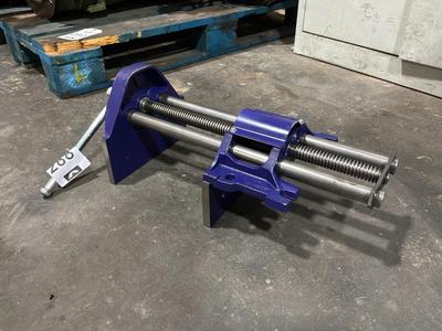 Immagine panoramica di Morsa per la lavorazione del legno Irwin T52 ED