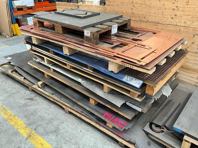 Overview picture of various sheet/plate material