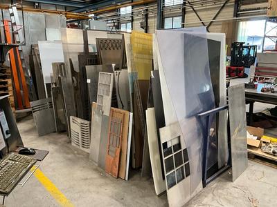 Overview picture of various sheet/plate material