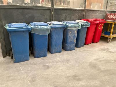 Übersichtsbild von Abfallbehälter (7x)