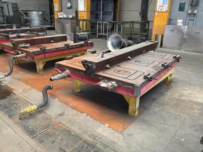 Overzichtsfoto van Diverse gietmal toebehoren (2x)