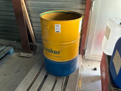 Immagine panoramica di Tonnellata di metallo residuo