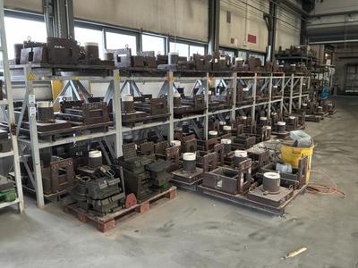 Overview picture of Tubular steel heavy duty pallet racking (9x)