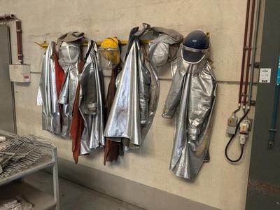 Overview picture of Various heat resistant clothing