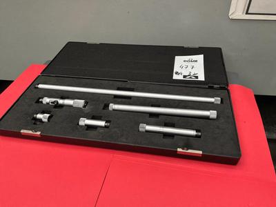 Overview picture of Mahr indoor measuring micrometer set