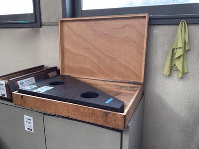 Overview picture of Poli SQ 650 90° granite measuring square/ granite corner degree