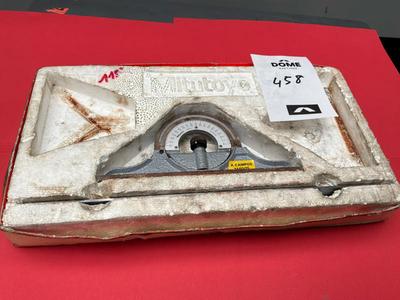 Overview picture of Mitutoyo combination angle meter