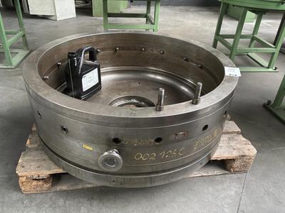 Overzichtsfoto van stalen cilinder mal