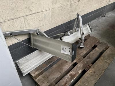 Immagine panoramica di apparecchi di illuminazione (3x)