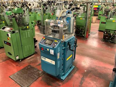 Overzichtsfoto van 2017 Lonati LB04E7 knittingmachine