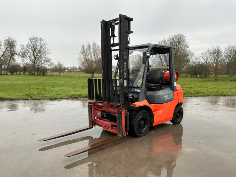 2006 Toyota RZ-7FGF25 vorkheftruck