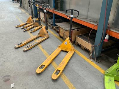 Overview picture of Pallet truck