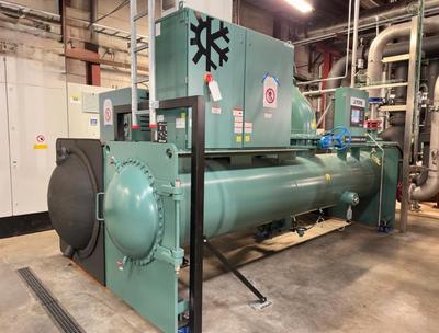 2024 York YZ-MA0141-AN045 grote watergekoelde centrifugal chiller