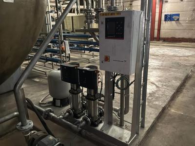 Imagen general de Grundfos Hydro MPC-E 2 Crnes Drukverhogingsinstallatie met frequentiegestuurde motoren.