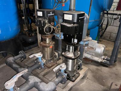 Imagen general de Grundfos CRN 15-4-A Verticale meertraps centrifugaalpomp (2x)