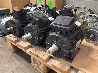 Overzichtsfoto van Techtop Elektrische motor (3x)