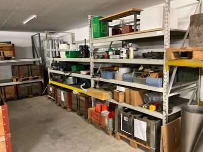 Overview picture of Various metalworking equipment