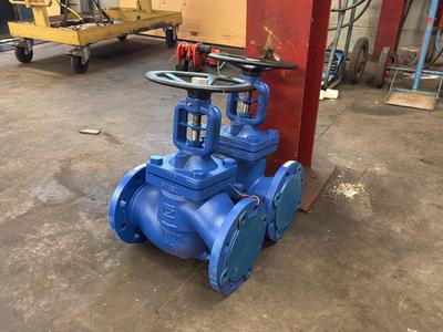 Imagen general de 2020 Sferaco DN 100 PN 40 Klepafsluiter met handwielbediening (2x)