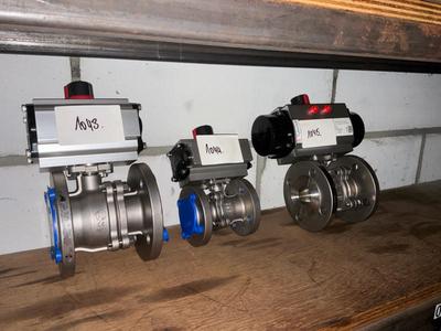 Översiktsbild av 2023 RVS pneumatisch bediende kogelkranen (3x)