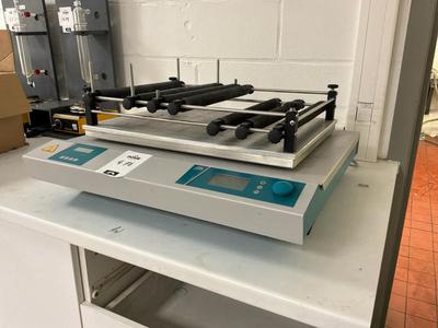 Übersichtsbild von Edmund Bühler SM-30 AT laboratoriumschudder