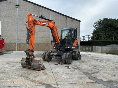 Overview picture of 2022 DOOSAN DX57 Banden graafmachine