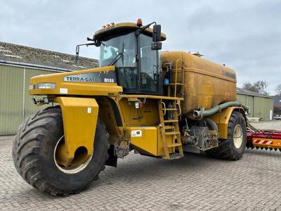 Overview picture of 2003 Terra-Gator 8133 Zelfrijdende mengmestverspreider