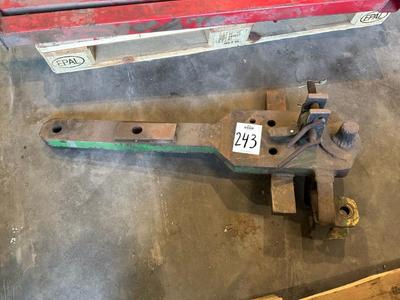 Overview picture of fendt tow bar