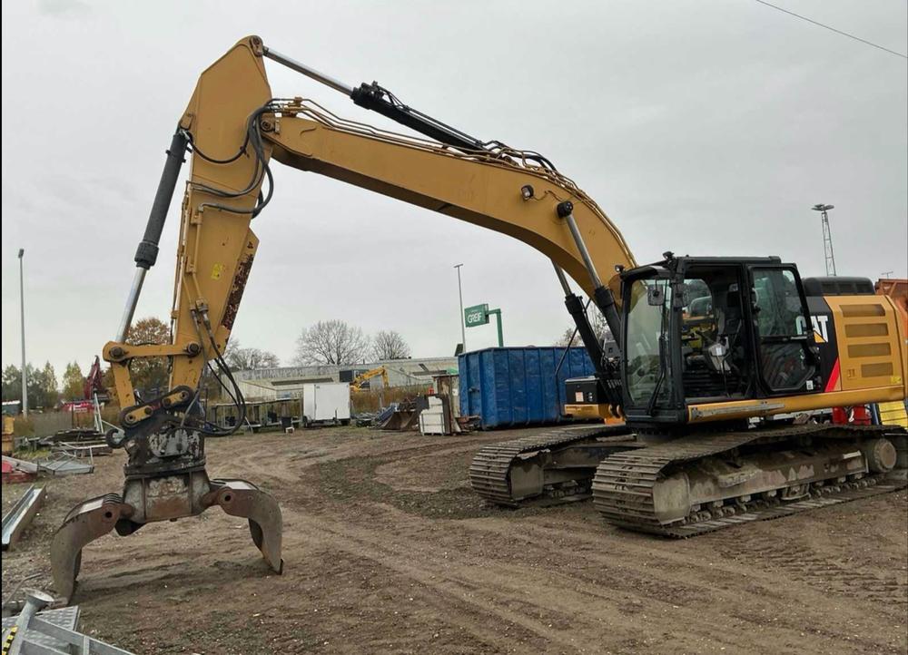 2014 Caterpillar 324EL Middelgrote rups-graafmachine