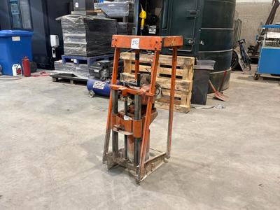 Overzichtsfoto van Gölz Brandstofaangedreven Diamantboormachine