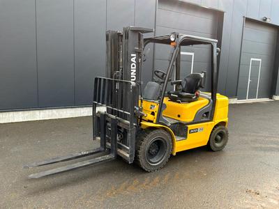 Overview picture of 2015 Hyundai 30D-7E Forklift Truck