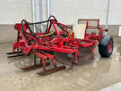 Photo d'aperçu de Arracheuse de betteraves Gilles A48 2003