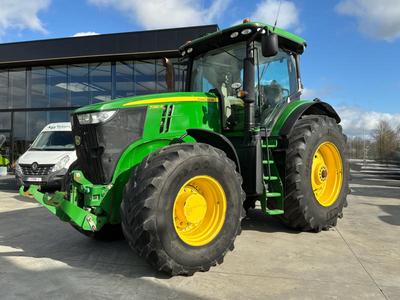 Photo d'aperçu de Tracteur agricole à quatre roues motrices John Deere 7280R