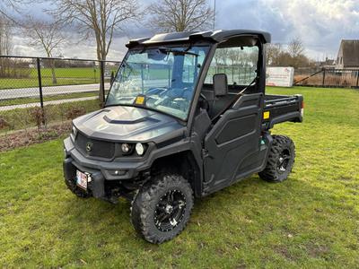 Photo d'aperçu de Tracteur utilitaire à quatre roues motrices John Deere Gator XUV865M 2020