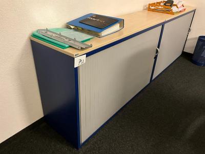 Photo d'aperçu de Cabinet Lista (3x)
