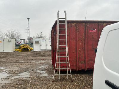 Immagine panoramica di Scala scorrevole in alluminio Perfecty