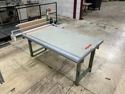 Overview picture of cutting table