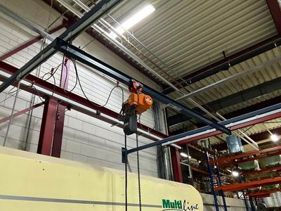 Imagen general de Hitachi chain hoist on monorail beam
