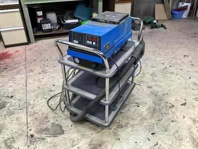 Overview picture of Meler ML-200 hotmelt glue system