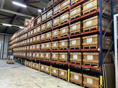 Overview picture of pallet rack (27m)