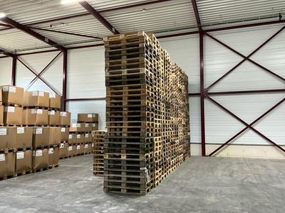 Overview picture of EUR pallets (450x)
