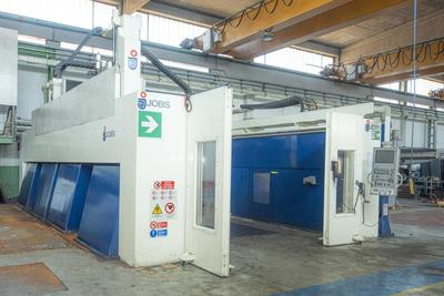 Immagine panoramica di 2009 JOBS LINX COMPACT 30 GANTRY MILLING MACHINE