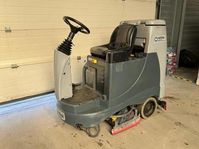 Overzichtsfoto van Nilfisk BR755D Schrobzuigmachine